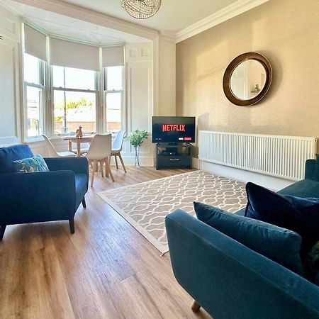 요크 Clifford'S Reach At Bluebridge Court With Free Parking 아파트 외부 사진